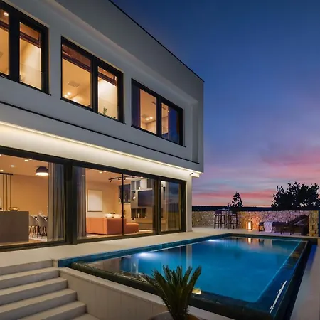 Ponti Zadarvillas *