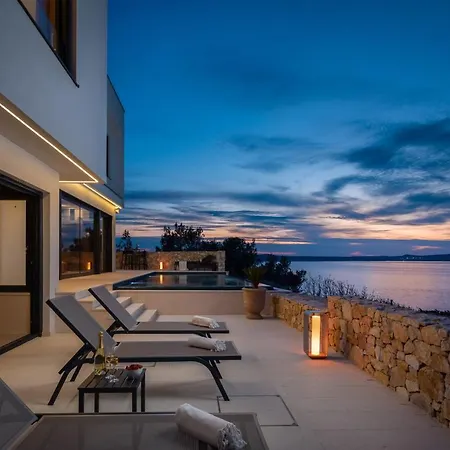 Ponti Zadarvillas *