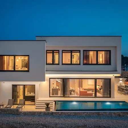 Ponti Zadarvillas *